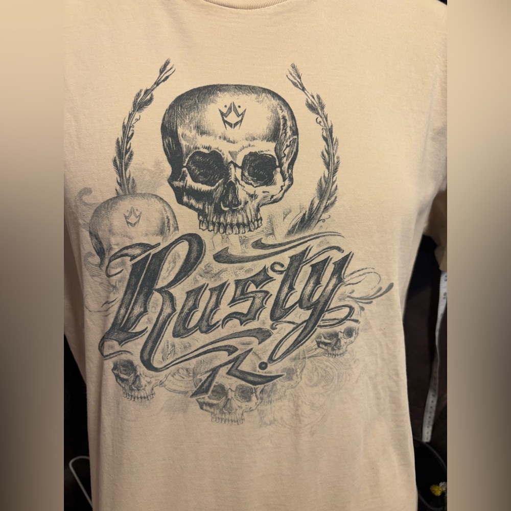 RUSTY Men’s Large Slim Fit 100% cotton Made in USA SHORT SLEEVE Skull Tee